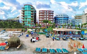 Bayar Beach Club